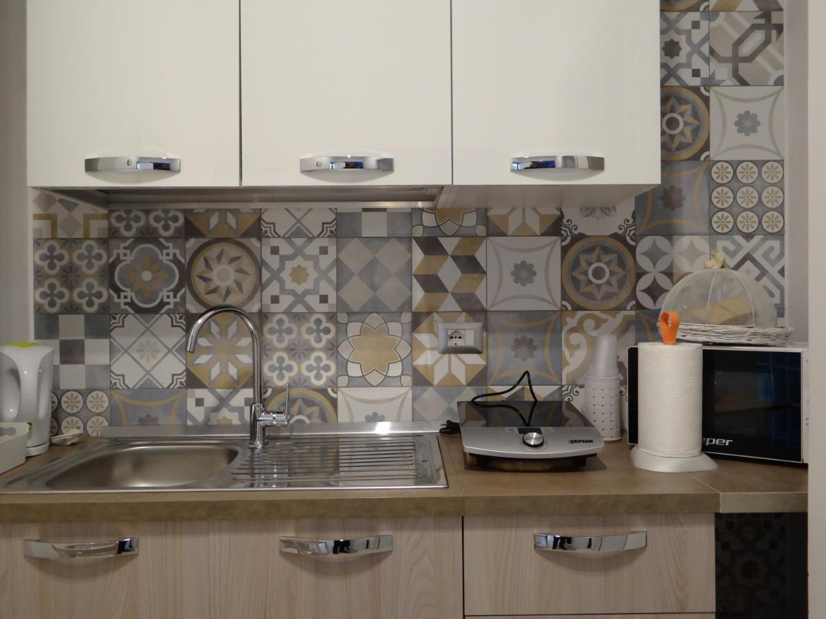 White Lady B&B Pompei Bagian luar foto